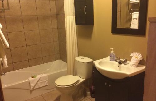 Algonquin Highlands Casa | Cloverleaf Cottages