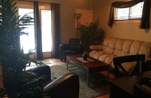 Algonquin Highlands Casa | Cloverleaf Cottages