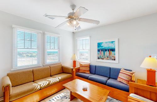Buxton Casa | Clownfish #3A-CAC