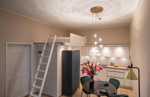 Luebeck Old Town Apartamento | CLS Moderne City-Wohnung in Lübeck Altstadtinsel, gratis WLAN, Smart TV, alles in in direkter Umgebung Restaurants, Supermarkt, Bushaltestelle, Parkhaus, Bahnhof, Hansemuseum, Hüxstraße, Nähe UKSH und Dräger