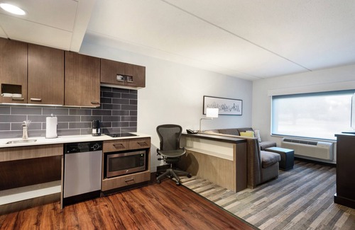Charlotte Hotel | CLT Sky Suites