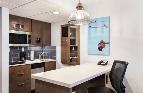 Charlotte Hotel | CLT Sky Suites
