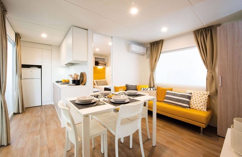 Lido Adriano Alquiler De RV | Club Del Sole Adriano Family Collection