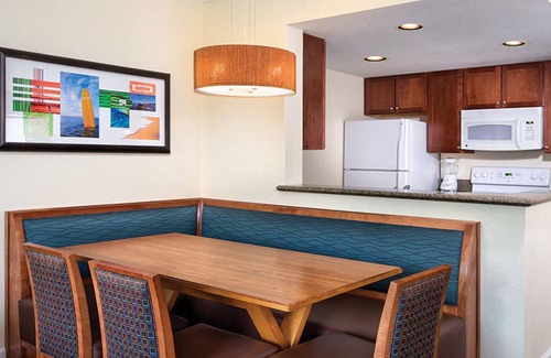 Townsite Hotel | Club Wyndham Oceanside Pier