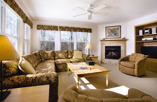Jeffersonville Hotel | Club Wyndham Smugglers’ Notch Vermont