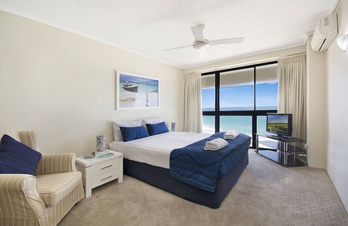 Coolum Beach Hotel | Clubb Coolum Beach Resort