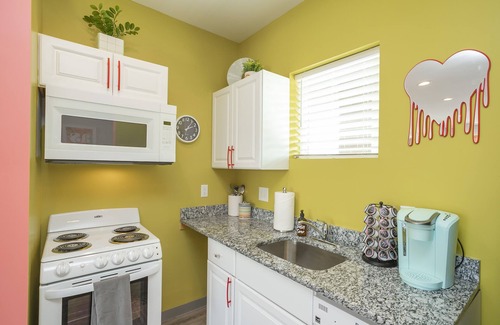 Maxwell Casa | 🎸🎇 CLUELESS HOME IN NASH-VEGAS! WALKABLE LOCATION!