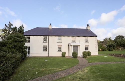 Newborough Casa | Clynnog House