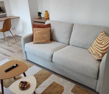 Charleville-Mezieres Apartamento | CMG Studio 002 Petit Bois Place Ducale