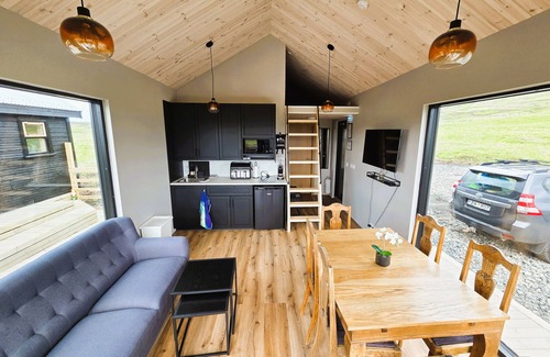 Selfoss Cabina | Cosy Northern Ligths Cabin with hot tub and magical views on the Golden Circle