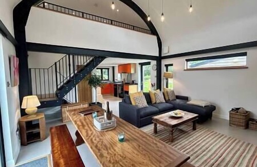 Scaynes Hill Casa | Coach House & Barn @ Hoods Croft
