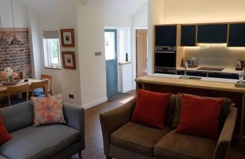Scaynes Hill Casa | Coach House & Barn @ Hoods Croft