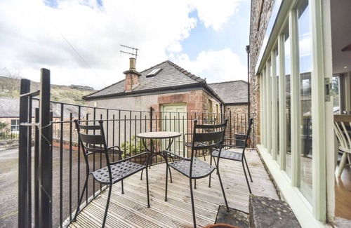 Matlock Bath Cabaña | Coach House Mews, sleeps 6! Contemporary property in the popular Matlock Bath