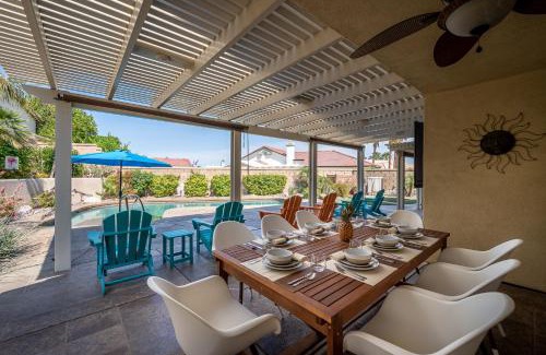 Indio Casa | Coachella Chill: Luxury 4BR/4King Paradise Retreat