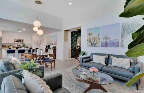 Desert Hot Springs Casa | Coachella Festivals & Summer Specials, inquire!Putting Green, Bocce, large yard.