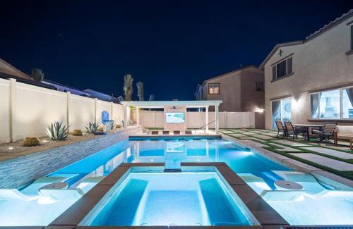 Coachella Casa | Coachella Luxe Oasis 6BR Resort Self Check-in