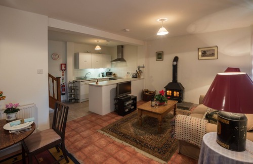 Llanfihangel Tal-y-llyn Cabaña | Cochero de es una pequeña escapada encantadora perfectamente diseñado para dos personas