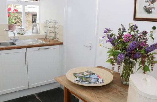 Meathop Cabaña | Coachmans Cottage