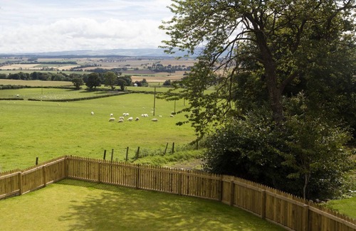Crieff Cabaña | Coachmans Cottage - a cosy 2 bed cottage - sleeps 4