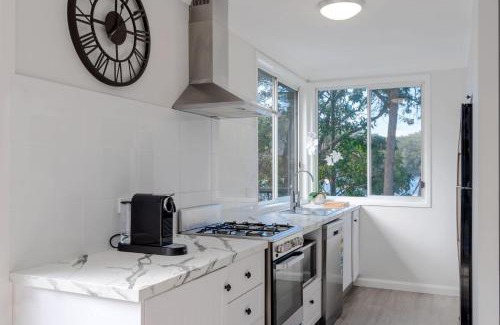 Cottage Point Casa | Coal and Candle Couples Retreat