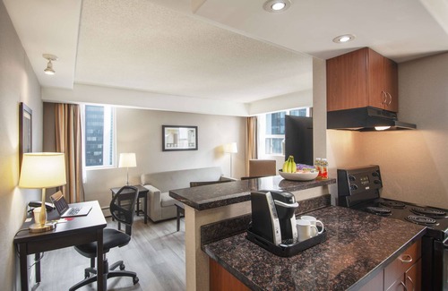 Downtown Calgary Hotel | Coast Calgary Downtown Hotel & Suites by APA
