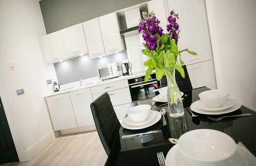 Queens Quarter Apartamento | Coast & City Apartments