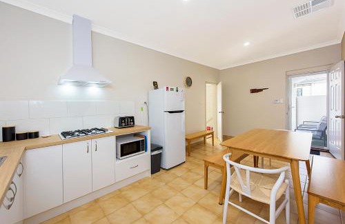 Geographe Casa | Coast Haven Busselton Bright, Retreat Near Beach