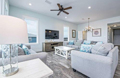 Southpointe Casa | Coast is Clear