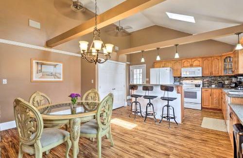 Newport East Casa | Coastal Abode with Beach Views, Walk to Beach and Bars