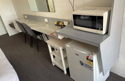 Coffs Harbour Hotel | Coastal Bay Motel Coffs Harbour