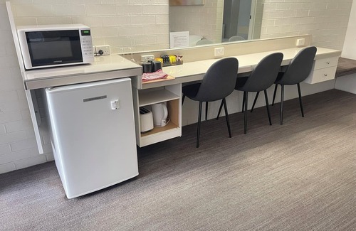 Coffs Harbour Hotel | Coastal Bay Motel Coffs Harbour