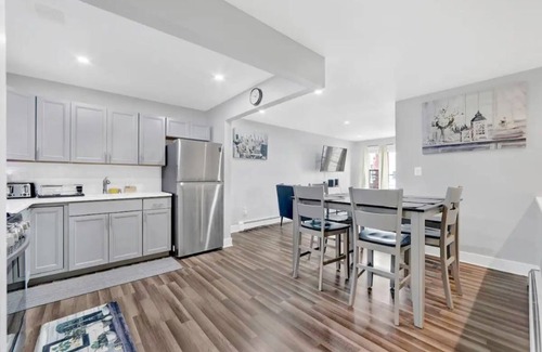 Queens Apartamento | Coastal Breeze in the Rockaways