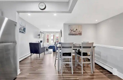 Queens Apartamento | Coastal Breeze in the Rockaways + Cozy Beach Getaway: