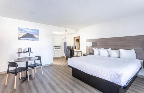 Morro Bay Hotel | Coastal Breeze Inn