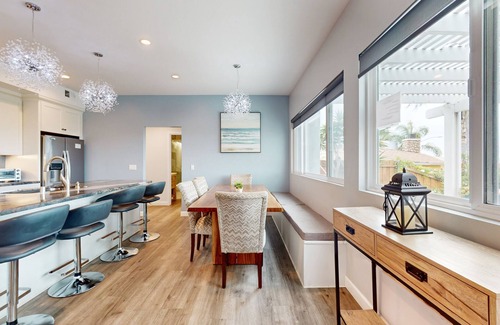 La Jolla Mesa Casa | Coastal Cabana - Bird Rock retreat with hot tub, firepit & ocean-view terrace