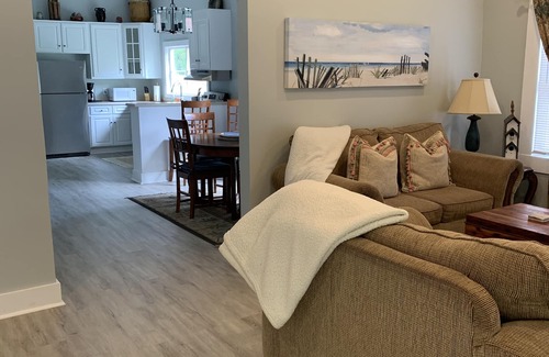 Brunswick Cabaña | Coastal Casita-3 Bedroom, 2.5 bathroom
