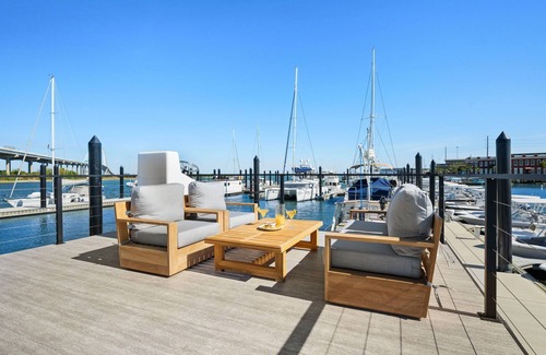 Downtown Charleston Alquiler De Eote | Coastal Caviar - The Ossetra - Honeymoon Suite