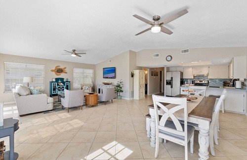 Marineland Acres Casa | Coastal Charm: 3BR Beach Haven, Deck View & Family Fun