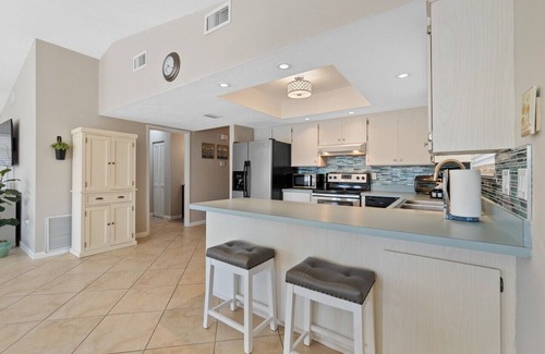 Marineland Acres Casa | Coastal Charm: 3BR Beach Haven, Deck View & Family Fun