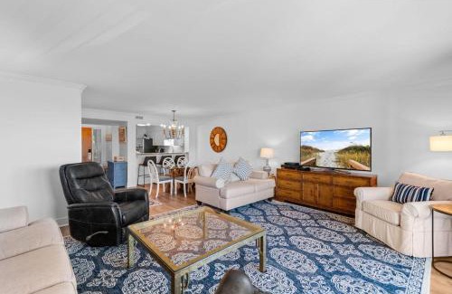 Litchfield by the Sea Casa | Coastal Charm 3BR Condo with Resort Amenities