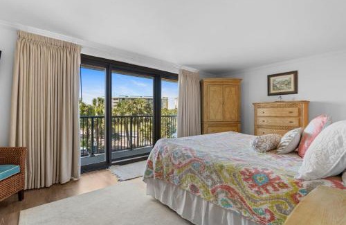 Litchfield by the Sea Casa | Coastal Charm 3BR Condo with Resort Amenities