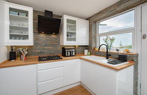 Holland-On-Sea Apartamento | Coastal Charm In Clacton On Sea