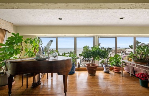Swampscott Condominio | Coastal Charm: Lobster Châto
