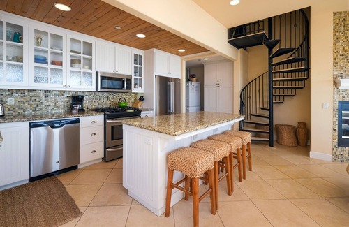 Cayucos Casa | Coastal Charm Meets Pier-Perfect, Oceanfront Home in Cayucos