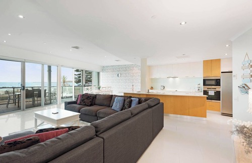 Fleurieu Peninsula Apartamento | Coastal Charm – Modern Coastal Apartment with Ocean Views