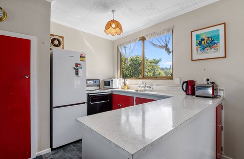 Picton Casa | Coastal Charm - Picton Holiday Home