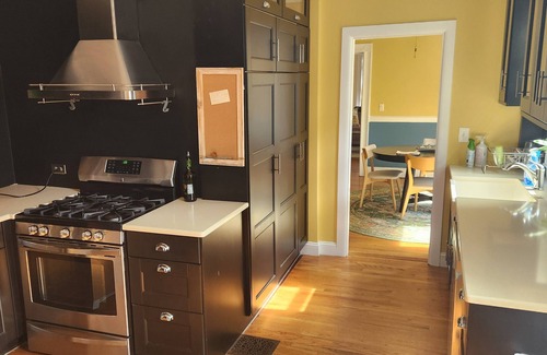 Swampscott Casa | Coastal Charm – Walk to Beach or Train!
