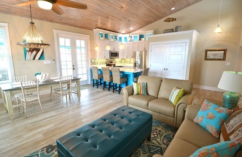 Cedar Key Apartamento | Beautiful Coastal Chic,Premium Internet@Studio 589