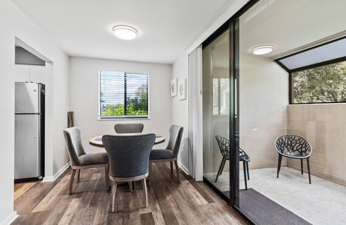 The Meadows Condominio | Coastal Condo: Golf, Sun & Beaches - Willow Green Meadows in Sarasota by RVA