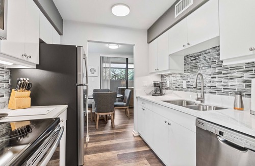 The Meadows Condominio | Coastal Condo: Golf, Sun & Beaches - Willow Green Meadows in Sarasota by RVA